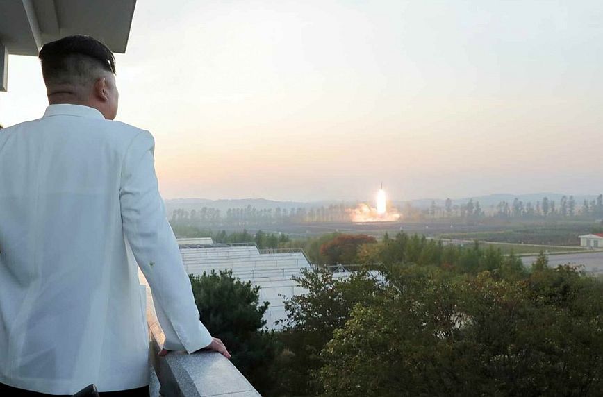 Κιμ Γιονγκ Ουν: Επέβλεψε γυμνάσια τακτικής μονάδας πυρηνικού πολέμου της Βόρειας Κορέας