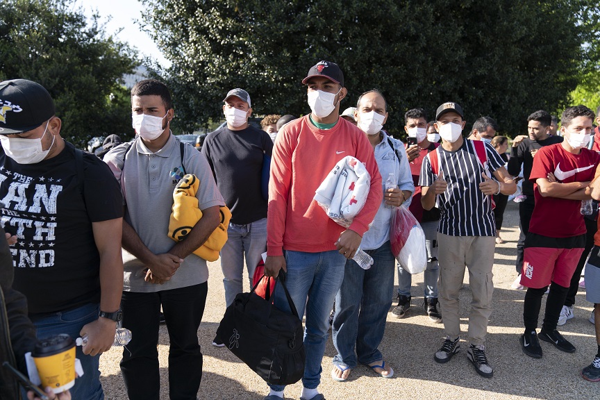 Νέα Υόρκη: Ο δήμαρχος κήρυξε κατάσταση έκτακτης ανάγκης λόγω των μεγάλων εισροών μεταναστών