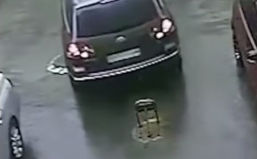 Όταν ξεκάθαρα δεν το έχεις με το παρκάρισμα