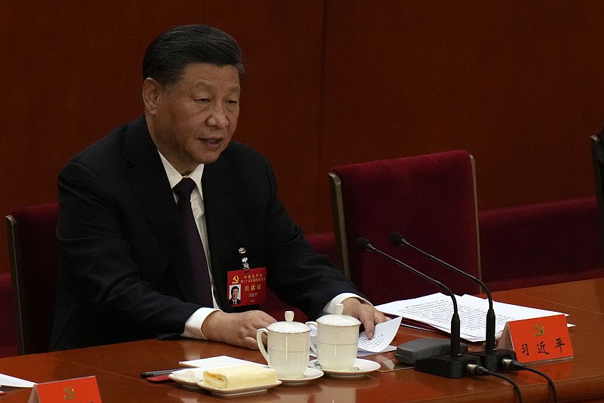 Κίνα: Ο Σι Τζινπίνγκ ενίσχυσε τον έλεγχό του επί του ΚΚΚ πριν την ανάληψη μιας τρίτης θητείας στην ηγεσία της χώρας
