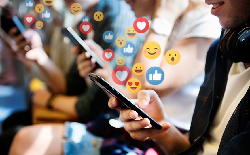 Τα 10 emoji που η Gen Z «μισεί» να βλέπει στο χώρο εργασίας – Ο «κυκεώνας παρεξηγήσεων» από τον σηκωμένο αντίχειρα