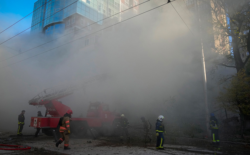 Εκρήξεις στο Κίεβο και άλλες πόλεις από νέα ρωσική πυραυλική επίθεση