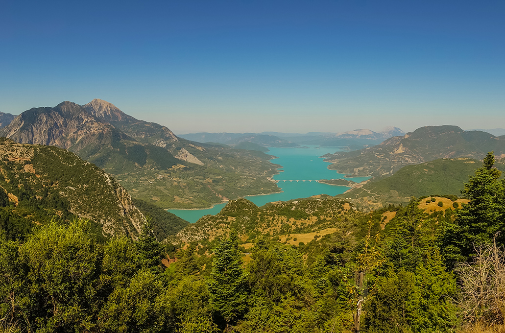 Λίμνη Κρεμαστών: Το υδάτινο «θαύμα» στην Ευρυτανία