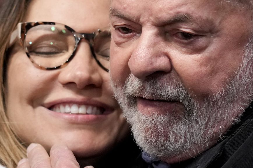 Εκλογές στη Βραζιλία: Πρώτος ο Λούλα, ο νικητής θα κριθεί στον δεύτερο γύρο