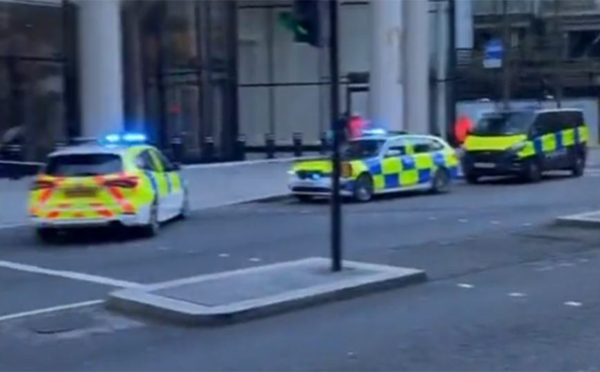 Συναγερμός στο Λονδίνο: Μαχαιρώματα και τρεις τραυματίες