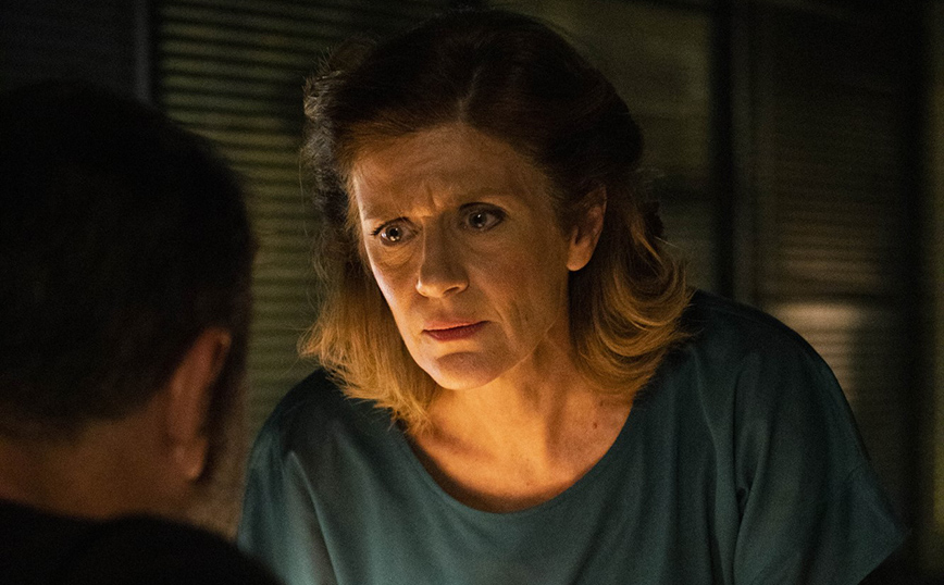 Αυτή η νύχτα μένει