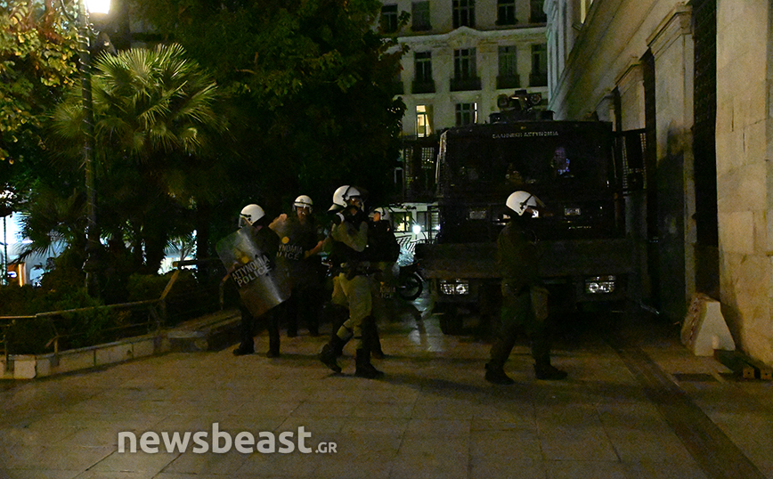 Πορεία στο αστυνομικό τμήμα Ομόνοιας Πορεία στο αστυνομικό τμήμα Ομόνοιας