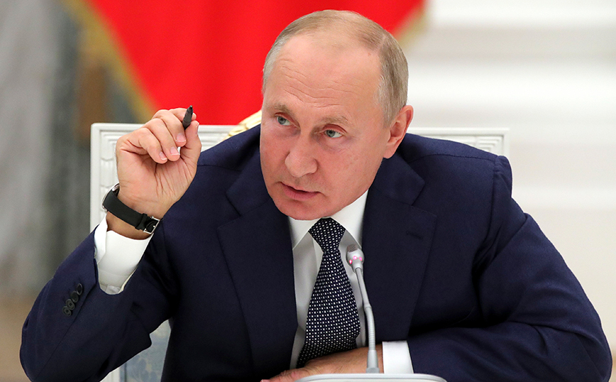 Ο Πούτιν κατηγορεί τις ΗΠΑ για το χάος και τον όλεθρο στη Μέση Ανατολή