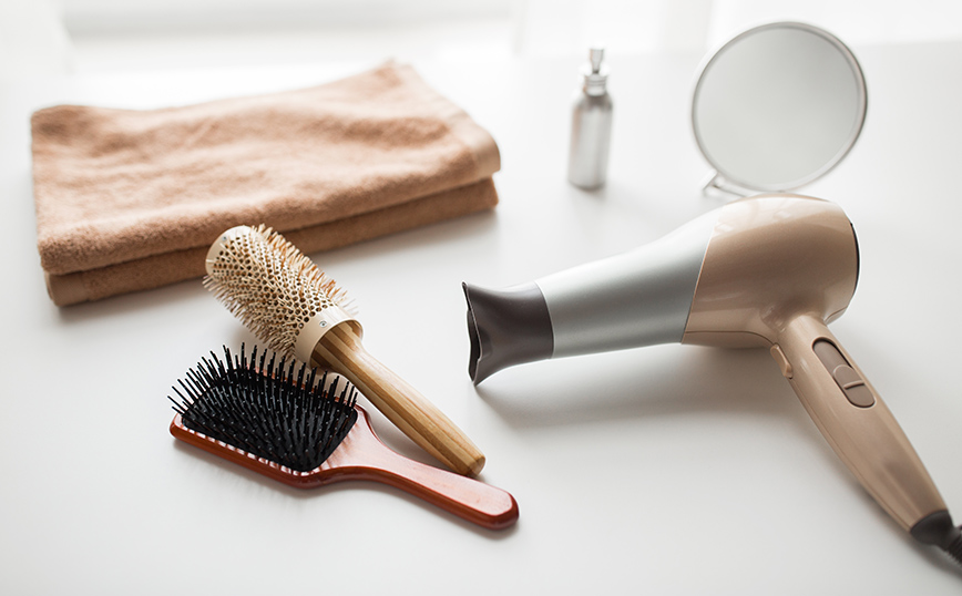 Σεσουάρ μαλλιών και βούρτσες Σεσουάρ μαλλιών και βούρτσες