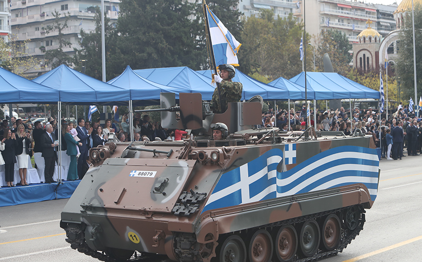 28η Οκτωβρίου: Μεγαλειώδης η στρατιωτική παρέλαση στη Θεσσαλονίκη &#8211; Ξεχώρισαν τα Rafale και τα τεθωρακισμένα Marder