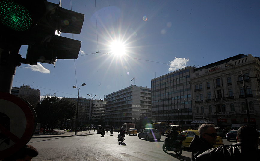 10 με 12°C βαθμούς πιο πάνω από το κανονικό η θερμοκρασία στο ξεκίνημα του Απριλίου – Τι λέει ο διευθυντής της ΕΜΥ