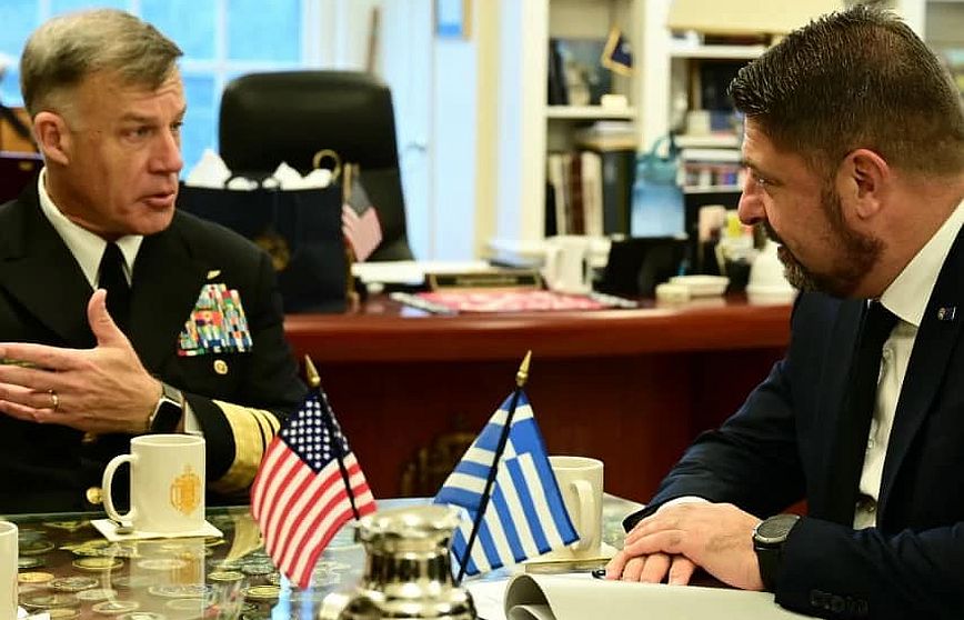 Νίκος Χαρδαλιάς: Συζήτησε τις σχέσεις Ελλάδας &#8211; ΗΠΑ με τον Αμερικανό υφυπουργό Εξωτερικών Ντέρεκ Χόγκαν