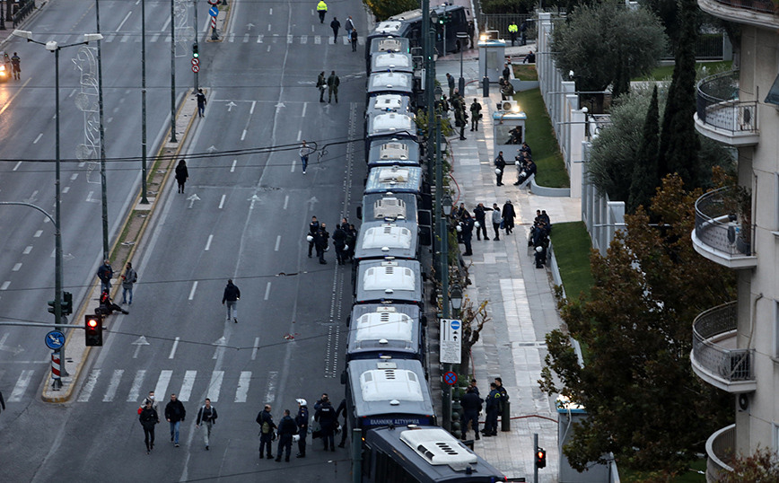 Προσοχή από σήμερα στο κέντρο της Αθήνας: Οι δρόμοι που κλείνουν για το Πολυτεχνείο