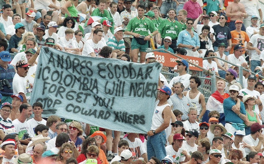 Μήνυμα οπαδών για τη δολοφονία του Αντρές Εσκομπάρ Μήνυμα οπαδών για τη δολοφονία του Αντρές Εσκομπάρ