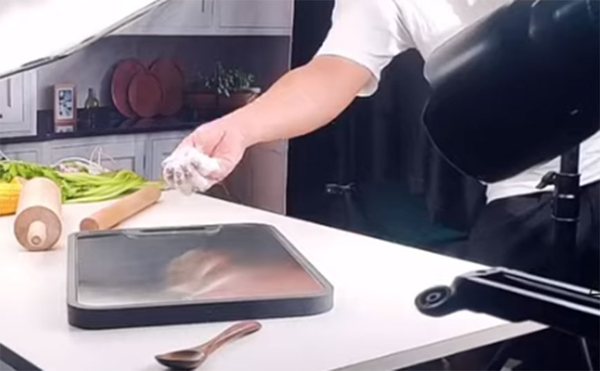 Το παρασκήνιο συχνά έχει μεγαλύτερο ενδιαφέρον