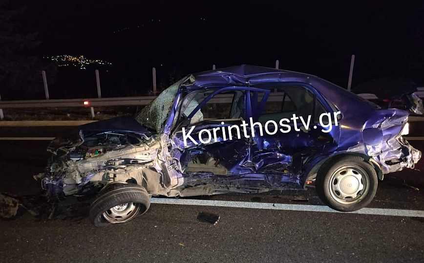 Τροχαίο ατύχημα στην Ε. Ο Κορίνθου &#8211; Τριπόλεως &#8211; Αυτοκίνητο προσέκρουσε σε μπάρες και λίγο μετά άλλο ΙΧ έπεσε πάνω του