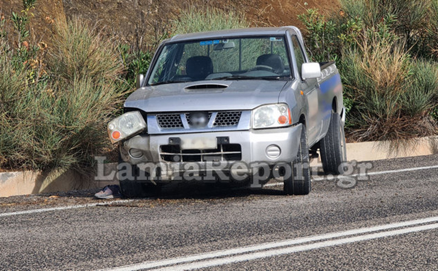 Τροχαίο με έναν σοβαρά τραυματία στις στροφές του Δομοκού Τροχαίο με έναν σοβαρά τραυματία στις στροφές του Δομοκού