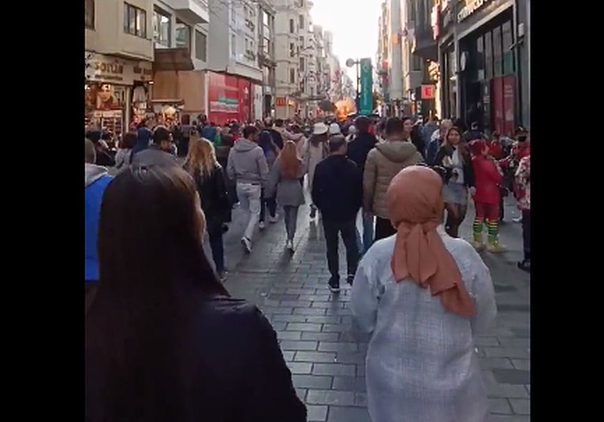 Κωνσταντινούπολη: Η στιγμή της έκρηξης κοντά στη λεωφόρο Ιστικλάλ – Δείτε βίντεο