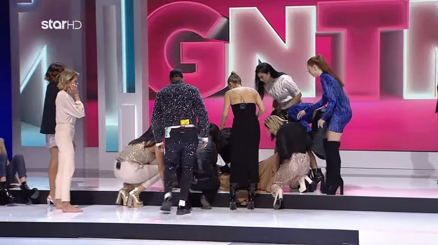 GNTM: «Πάγωσαν» στο πλατό με τη λιποθυμία της Μύριας – Με γιόγκα νίντρα τη συνέφερε η Βίκυ Καγιά