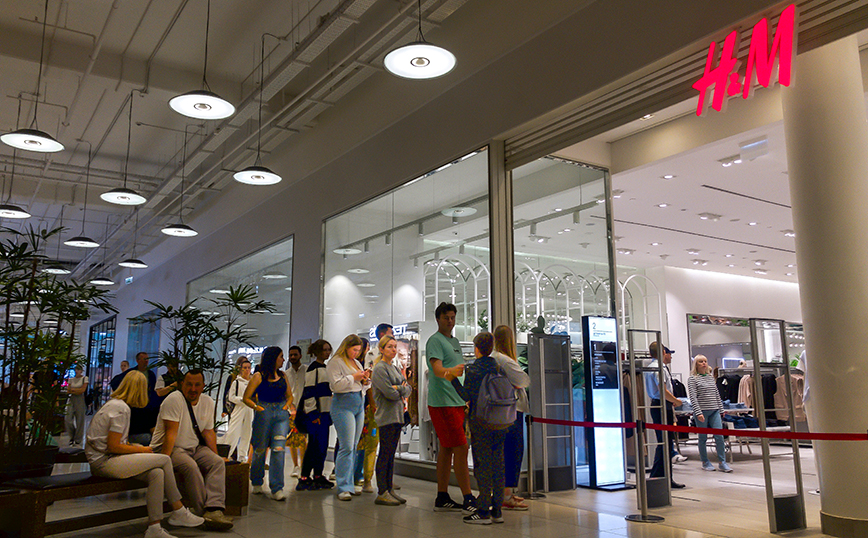 Οι Ρώσοι επισκέπτονται τα H&M για τελευταία φορά σήμερα
