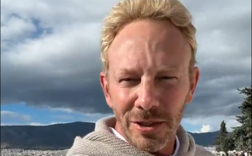 Ian Ziering: Ο «Στιβ» από τα «Χτυποκάρδια στο Beverly Hills»​​​​​​​ είναι στην Ελλάδα