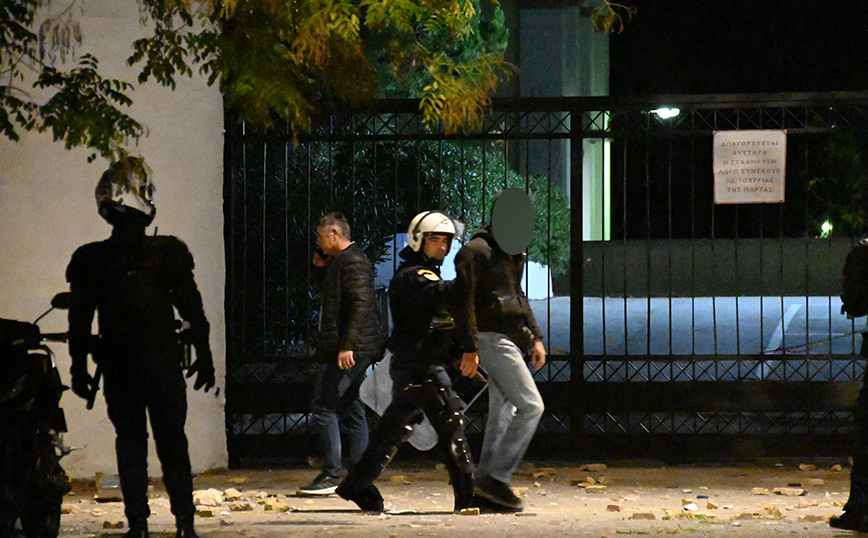 Προσφυγικά: Δεκάδες προσαγωγές κατά την επιχείρηση της ΕΛ.ΑΣ. – Δείτε βίντεο