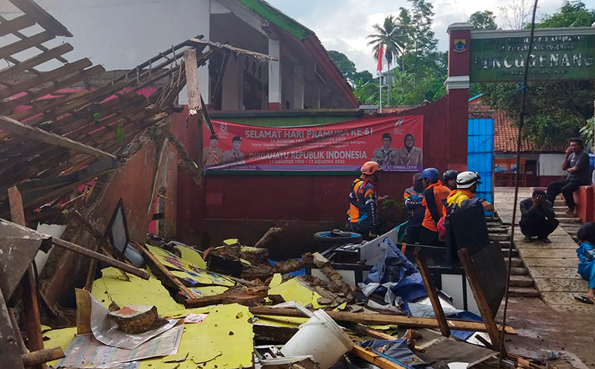 Σεισμός στην Ινδονησία: Τουλάχιστον 44 νεκροί