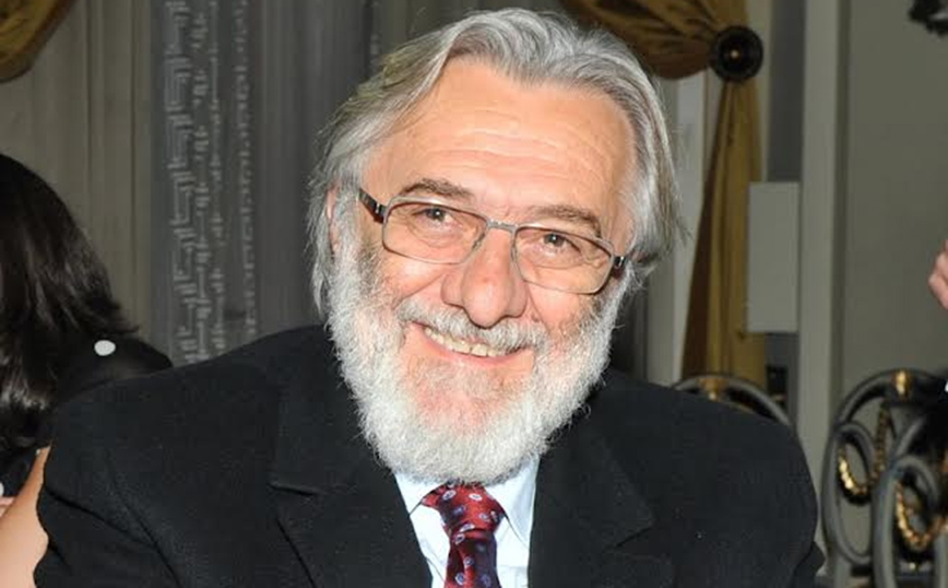 Γιάννης Σμαραγδής για Γιώργο Καπουτζίδη: Έχει ζηλευτό «πέρασμα» και στο θεατρόφιλο κοινό του τόπου μας