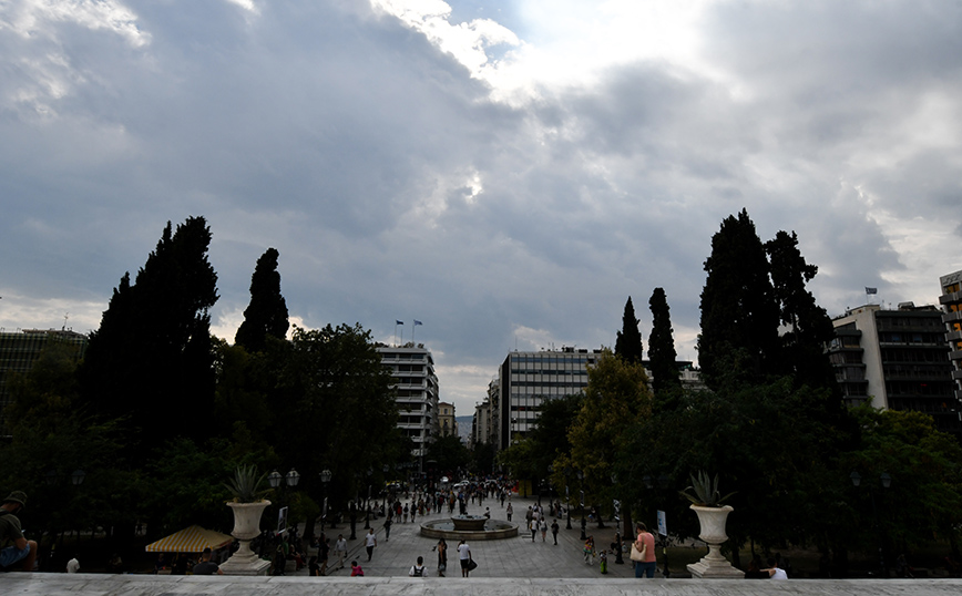 Καιρός: Ανάσταση με λίγες νεφώσεις και σχετικά υψηλές θερμοκρασίες σε όλη τη χώρα