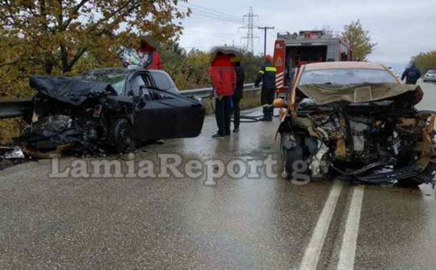 Φθιώτιδα: Σφοδρό τροχαίο μετά από μετωπική σύγκρουση &#8211; Τραυματίστηκαν οι δύο οδηγοί