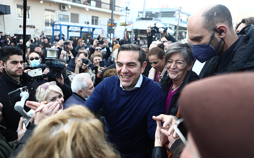 Τσίπρας: Ο κόσμος δεν χρειάζεται ανεπαρκή προεκλογικά φιλοδωρήματα