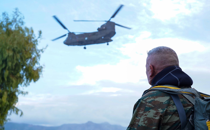 Επίσκεψη Αρχηγού ΓΕΕΘΑ στο Κέντρο Εκπαίδευσης Ειδικών Δυνάμεων και Συντήρηση Ικανότητας Αλεξιπτωτιστή Επίσκεψη Αρχηγού ΓΕΕΘΑ στο Κέντρο Εκπαίδευσης Ειδικών Δυνάμεων και Συντήρηση Ικανότητας Αλεξιπτωτιστή