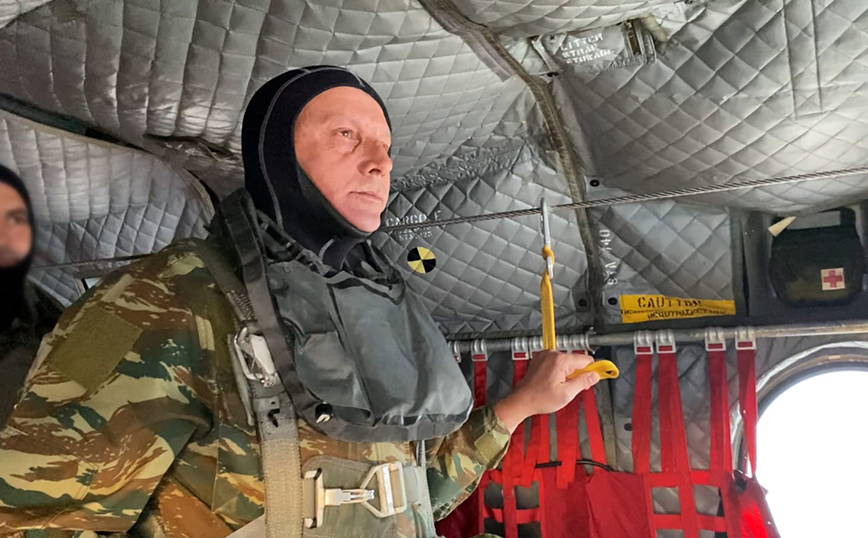 Επίσκεψη Αρχηγού ΓΕΕΘΑ στο Κέντρο Εκπαίδευσης Ειδικών Δυνάμεων και Συντήρηση Ικανότητας Αλεξιπτωτιστή Επίσκεψη Αρχηγού ΓΕΕΘΑ στο Κέντρο Εκπαίδευσης Ειδικών Δυνάμεων και Συντήρηση Ικανότητας Αλεξιπτωτιστή