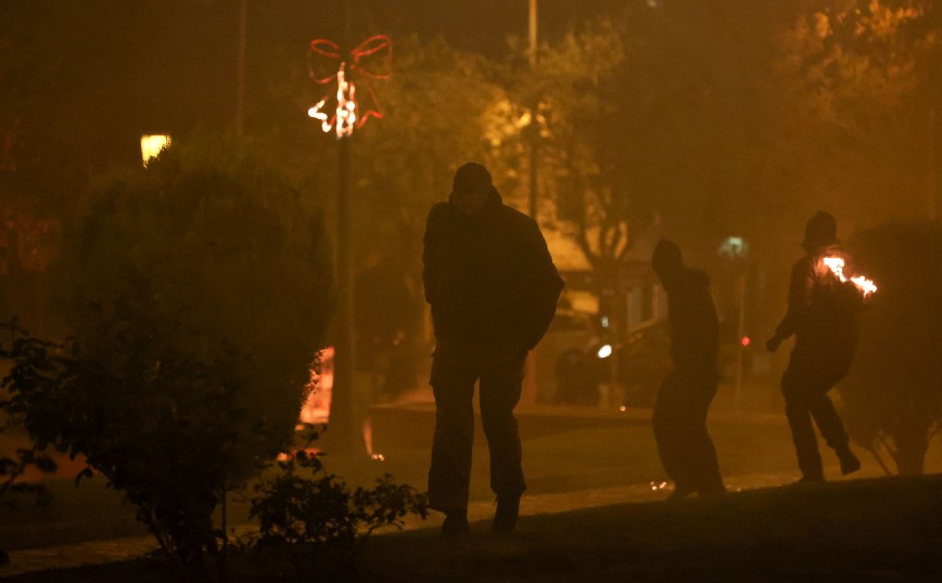 Θεσσαλονίκη: Εκτονώθηκε η ένταση στο κέντρο της πόλης- Τριάντα πέντε προσαγωγές και μια σύλληψη