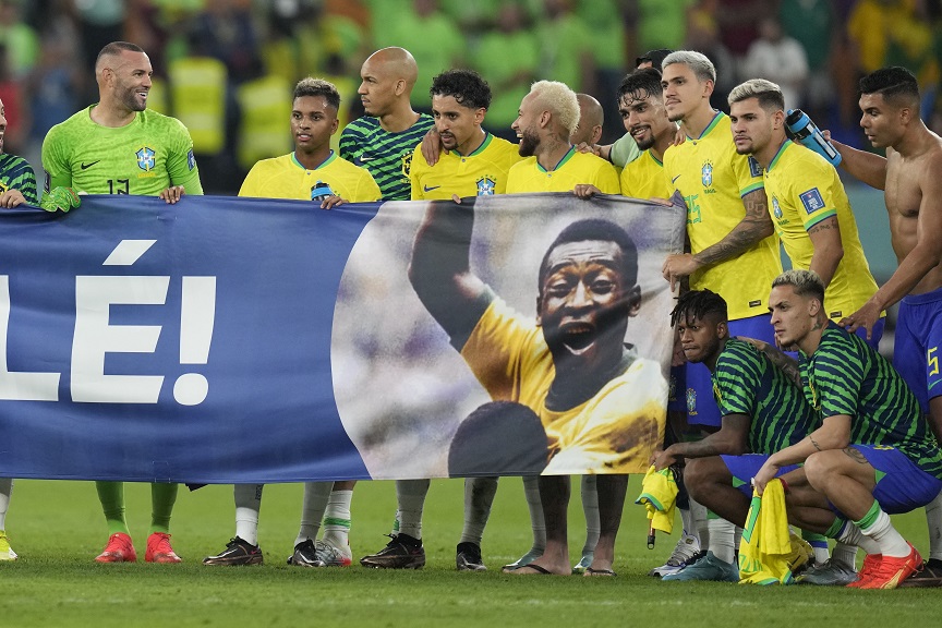Μουντιάλ 2022: Οι Βραζιλιάνοι πανηγύρισαν την πρόκριση με πανό για τον Πελέ