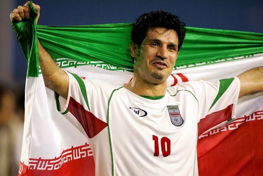 Ιράν: Απαγόρευσαν στην οικογένεια του παλαίμαχου ποδοσφαιριστή Αλί Νταεΐ να φύγει από τη χώρα