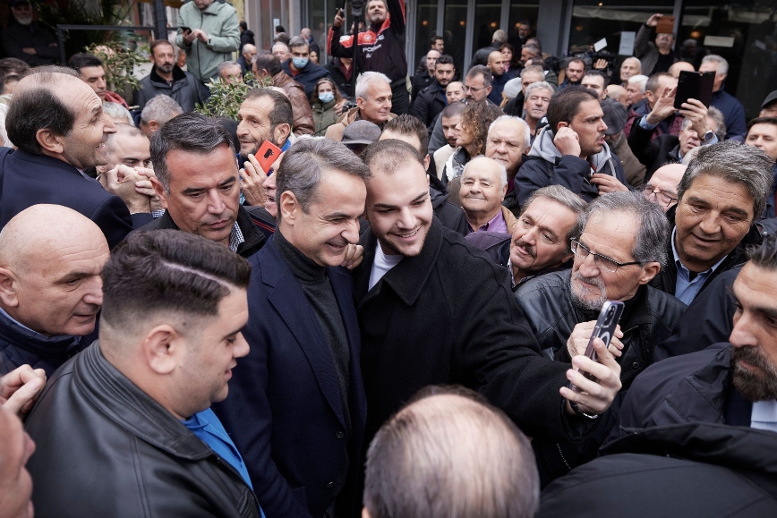 Μητσοτάκης σε πολίτες της Ημαθίας: Οι επόμενες εκλογές είναι εξαιρετικά κρίσιμες – Μήνυμα συστράτευσης για αυτοδυναμία