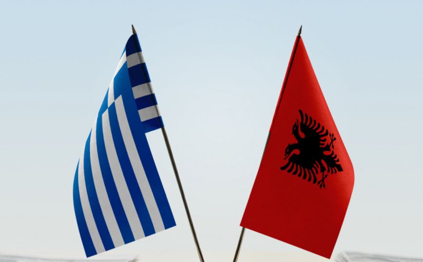 Έρευνα δείχνει τις αντιθέσεις των Αλβανών στον τρόπο που βλέπουν τους Έλληνες