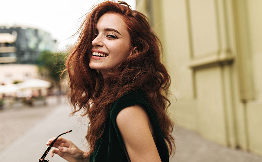 Κοκκινομάλλα γυναία Κοκκινομάλλα γυναία