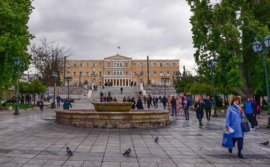 Άστατος ο καιρός ανήμερα του Πάσχα: Βροχές και τη Μεγάλη Εβδομάδα