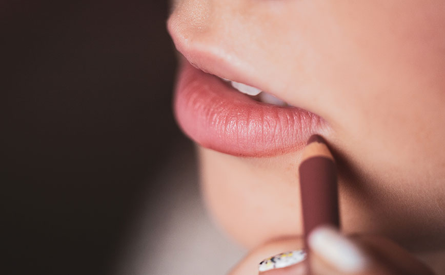 Μολύβι χειλιών Μολύβι χειλιών