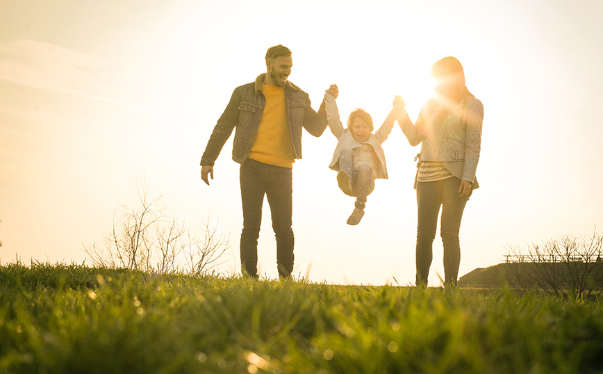 «Οδηγίες» για γονείς &#8211; Οι ειδικοί απαντάνε στο πώς θα μεγαλώσετε ευτυχισμένα παιδιά