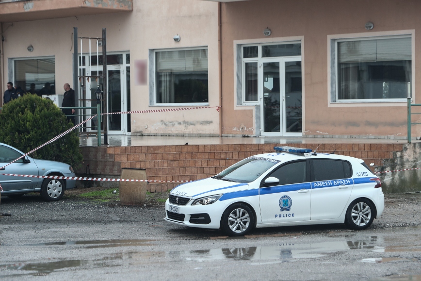 Θεσσαλονίκη: Μέσα στα επόμενα 24ωρα η απόφαση για προφυλάκιση ή μη του αστυνομικού που πυροβόλησε τον 16χρονο Ρομά
