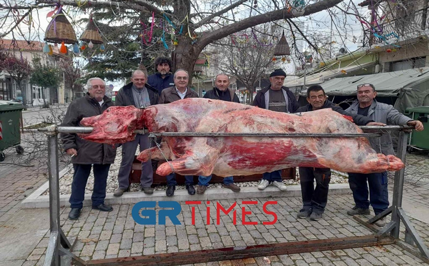 Στον Έβρο άναψε η μεγαλύτερη σούβλα της χρονιάς με μοσχάρι 360 κιλών