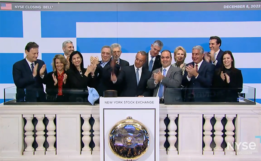 Wall Street: Χτύπησε το καμπανάκι ο Χρήστος Σταϊκούρας – Στα γαλανόλευκα το Χρηματιστήριο της Νέας Υόρκης