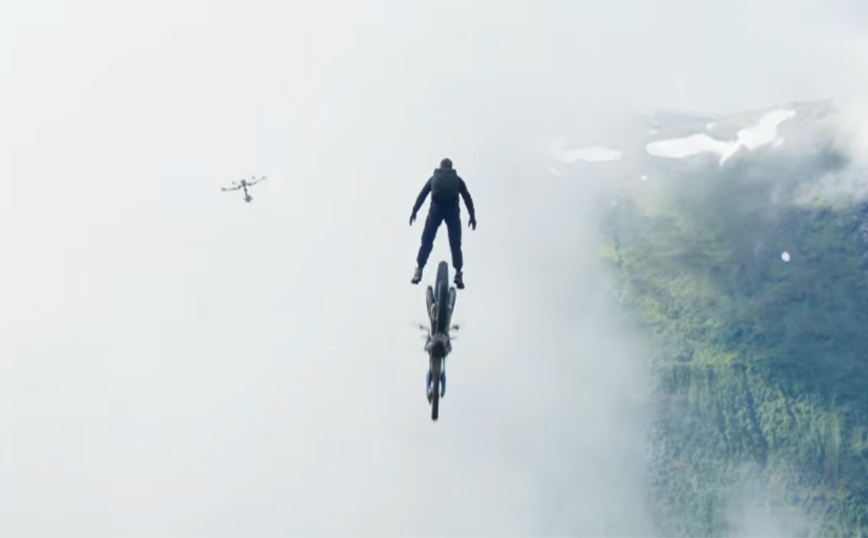 O Τομ Κρουζ πηδάει στο κενό με μοτοσικλέτα &#8211; Το «μεγαλύτερο stunt στην ιστορία του σινεμά»