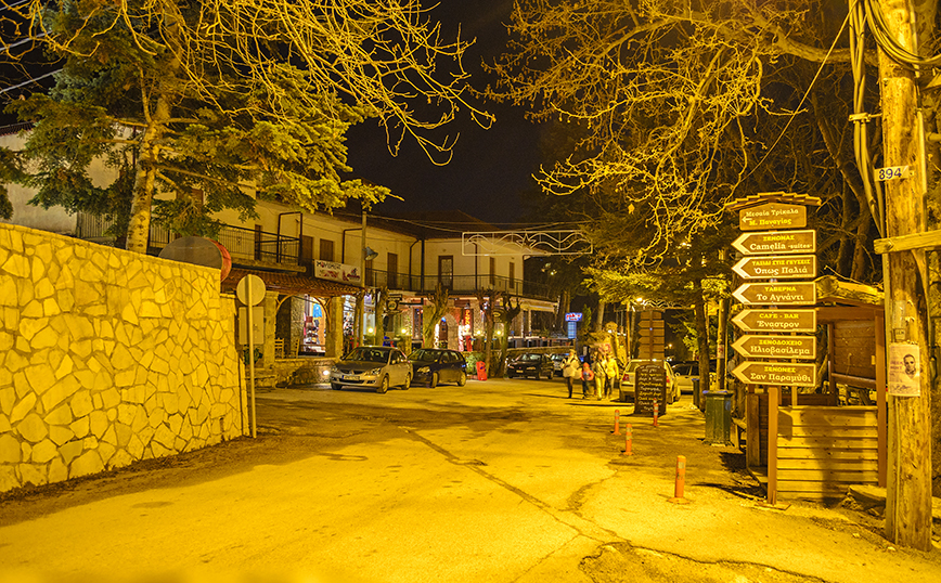 Τρίκαλα Κορινθίας Τρίκαλα Κορινθίας