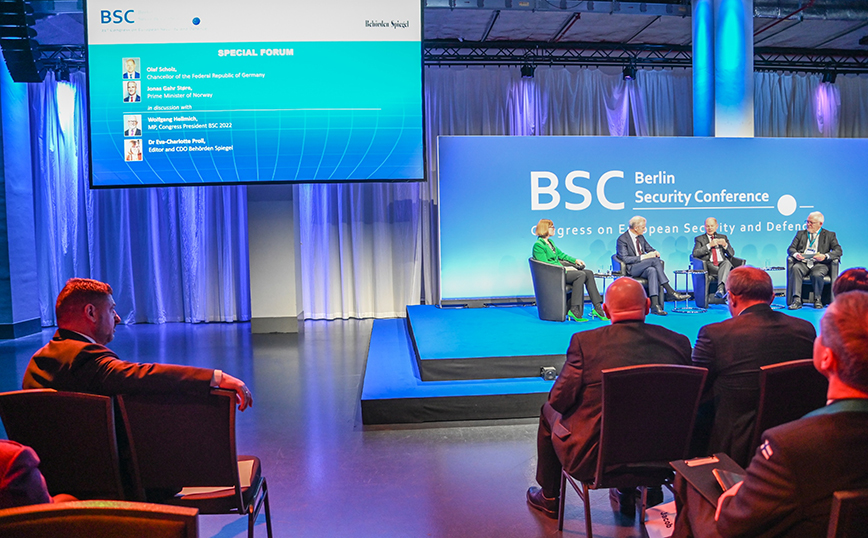 Νίκος Χαρδαλιάς Νίκος Χαρδαλιάς