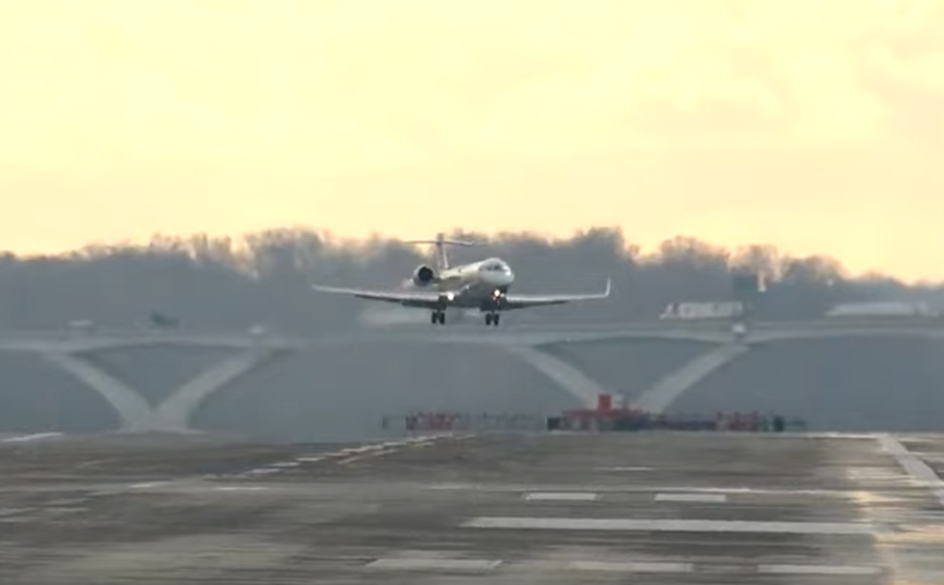 Προσγείωση αεροπλάνου αναβάλλεται τελευταία στιγμή λόγω αέρα