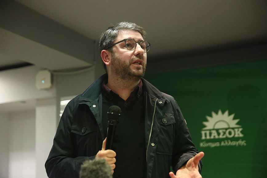 Ανδρουλάκης: Μητσοτάκης και Τσίπρας κακοποίησαν το νόημα των λέξεων «πρόοδος» και «σταθερότητα»